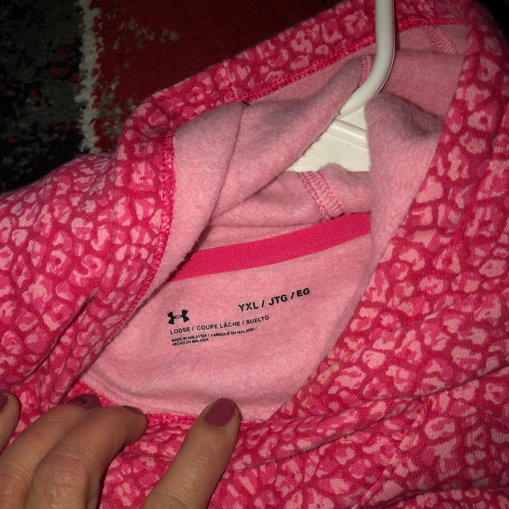 Pink under armour hoodie youth xl but fits like a womens x small